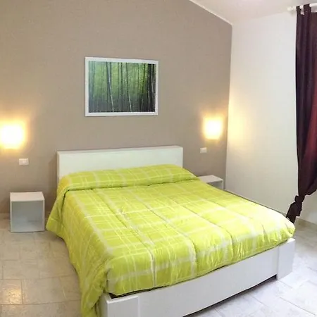 Bed and Breakfast Hibiscus Capoterra