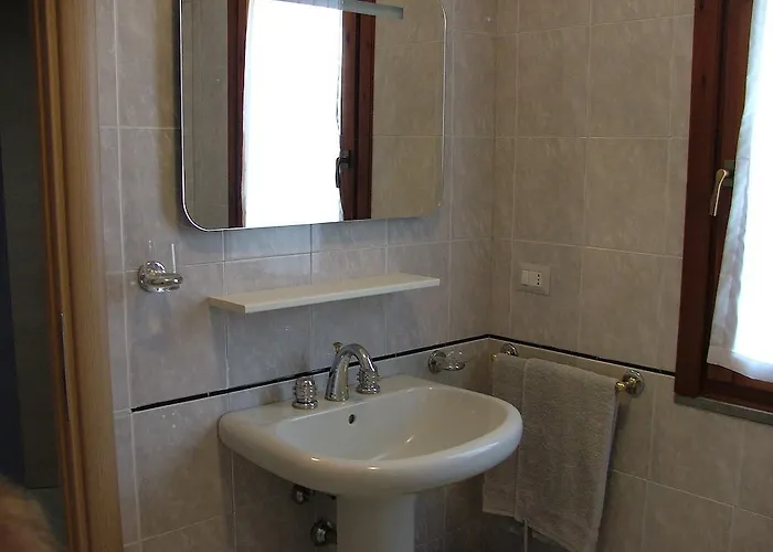 Hibiscus 3* Capoterra