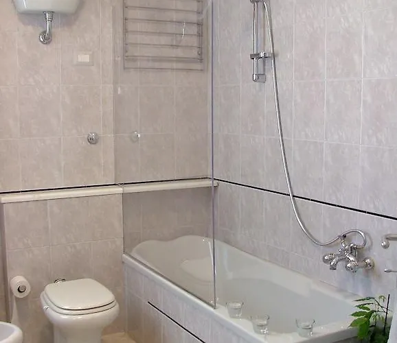 Hibiscus 3* Capoterra