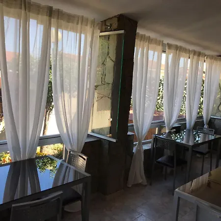 Hibiscus Nocleg ze śniadaniem Capoterra